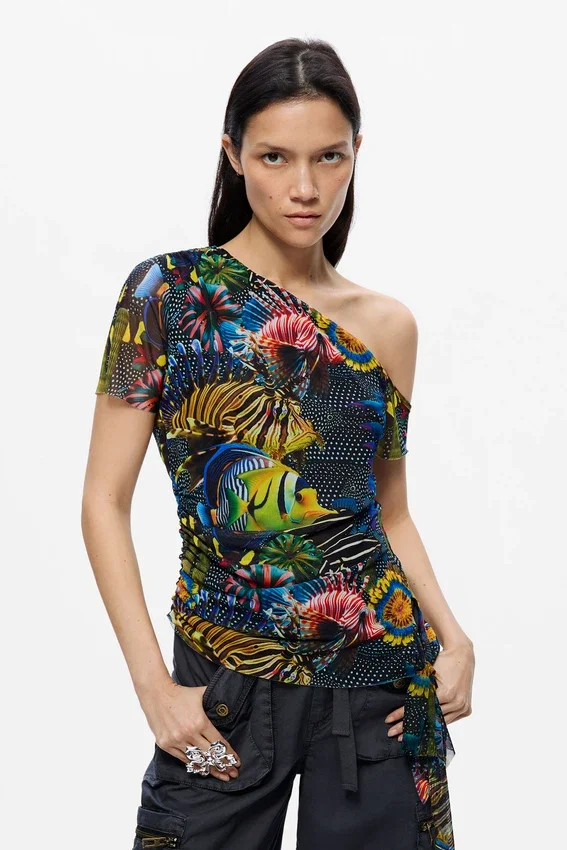 Asymmetrical Lacorix T-Shirt Asymmetrical Lacorix T-Shirt