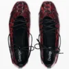 Ballerina with Laces
