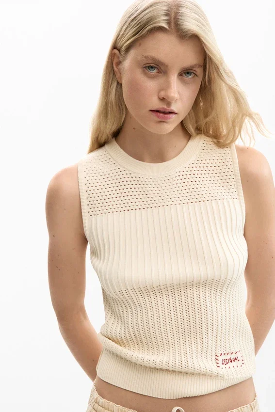 Crochet T-Shirt Embroidered Crochet T-Shirt Embroidered