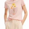 Daisy Illustration T-Shirt Daisy Illustration T-Shirt