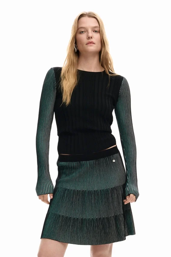 Fine Pleated Sweater Fine Pleated Sweater