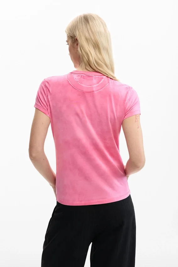 Fitted Daisy T-Shirt Fitted Daisy T-Shirt