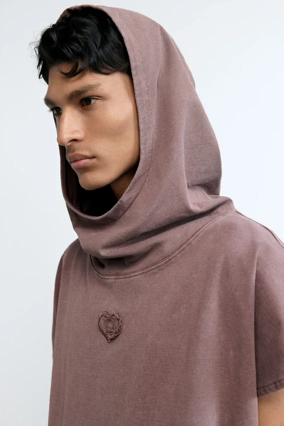 Hoodie T-Shirt Logo Hoodie T-Shirt Logo