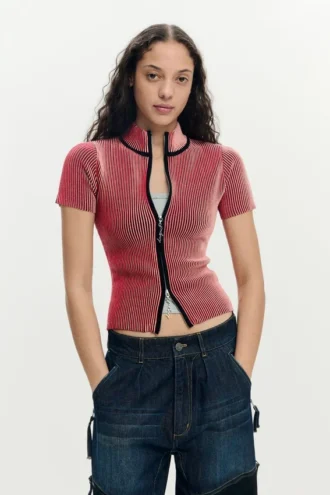 Iridescent T-Shirt Zipper