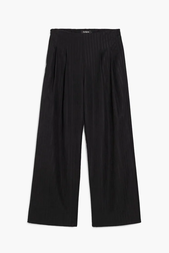 Long Pleated Trousers Long Pleated Trousers