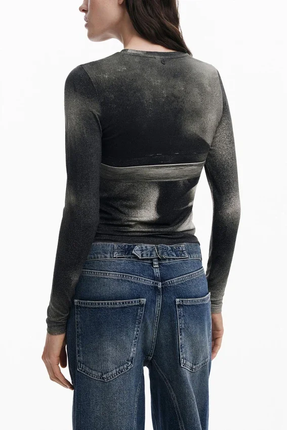 Long Sleeve Sculpture T-Shirt Long Sleeve Sculpture T-Shirt