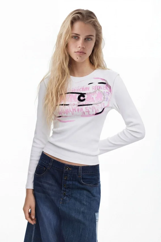 Long-Sleeve T-Shirt with Pink Letters Long-Sleeve T-Shirt with Pink Letters