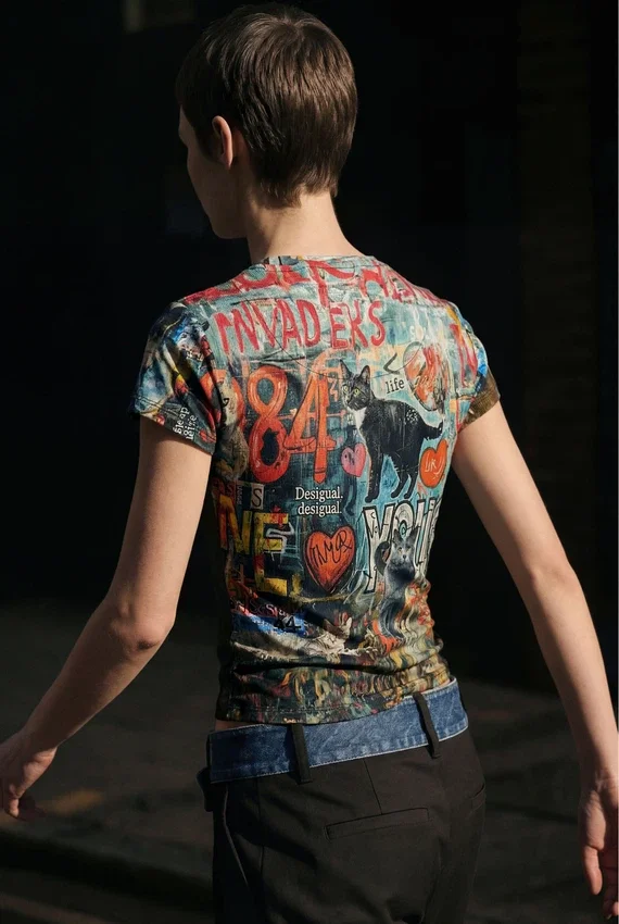 Printed Cat T-Shirt Printed Cat T-Shirt