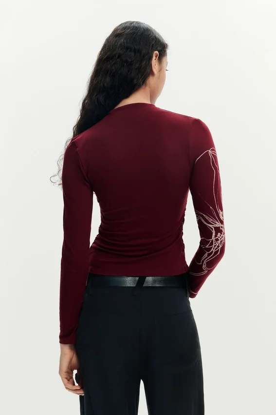 Printed Long-Sleeve T-Shirt Printed Long-Sleeve T-Shirt