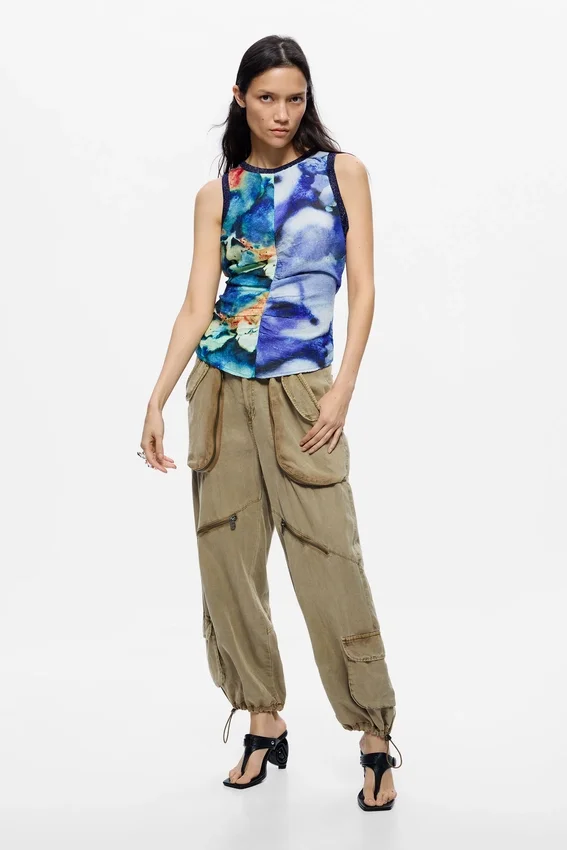 Printed Sleeveless Blouse Printed Sleeveless Blouse