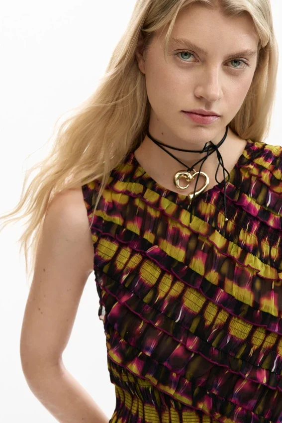 Printed Sleeveless Blouse Printed Sleeveless Blouse