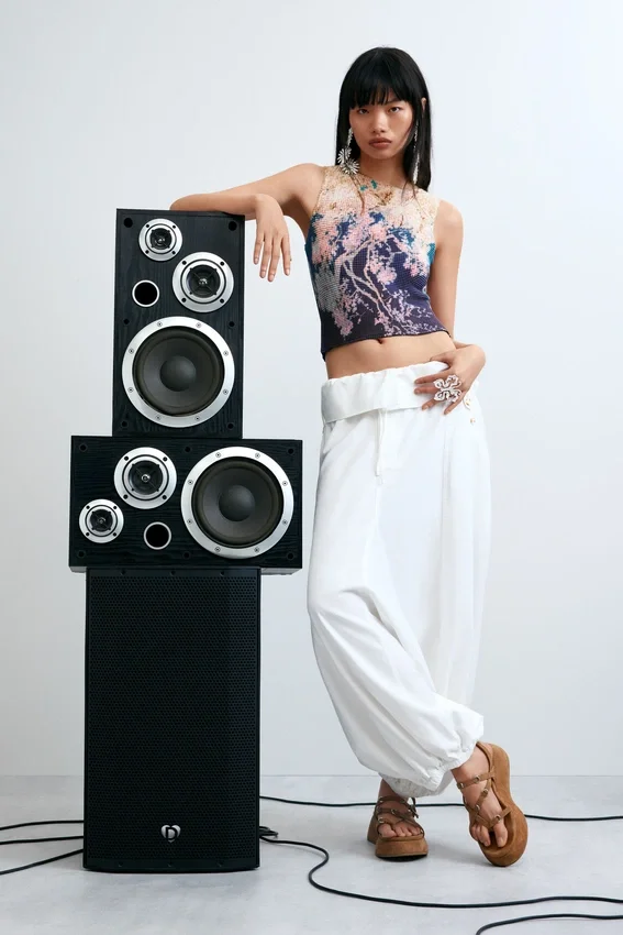 Printed Sleeveless T-Shirt Printed Sleeveless T-Shirt