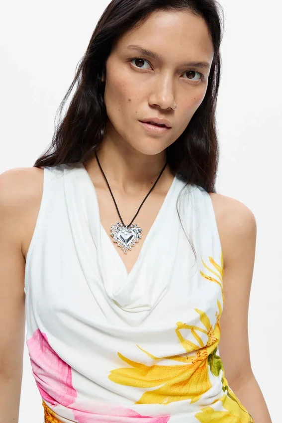 Printed Sleeveless T-Shirt Printed Sleeveless T-Shirt