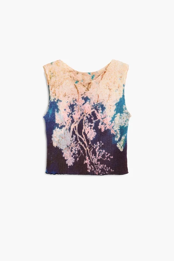 Printed Sleeveless T-Shirt Printed Sleeveless T-Shirt
