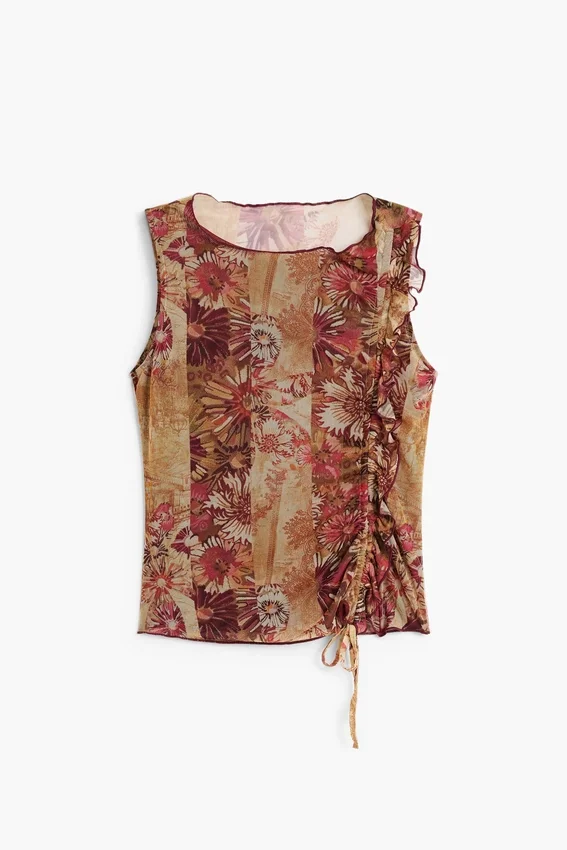 Printed Sleeveless T-Shirt Printed Sleeveless T-Shirt