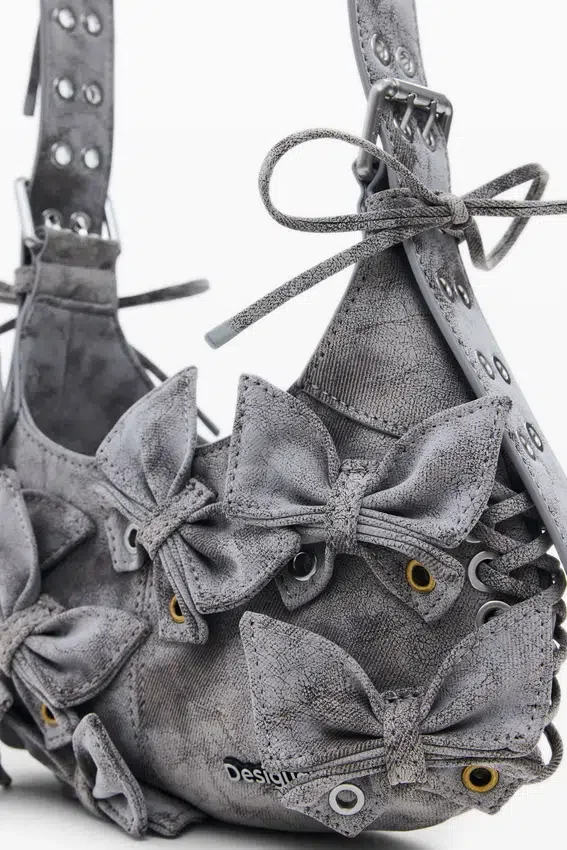 Small Bag with Butterfly Appliques Small Bag with Butterfly Appliques