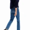 Straight Jeans