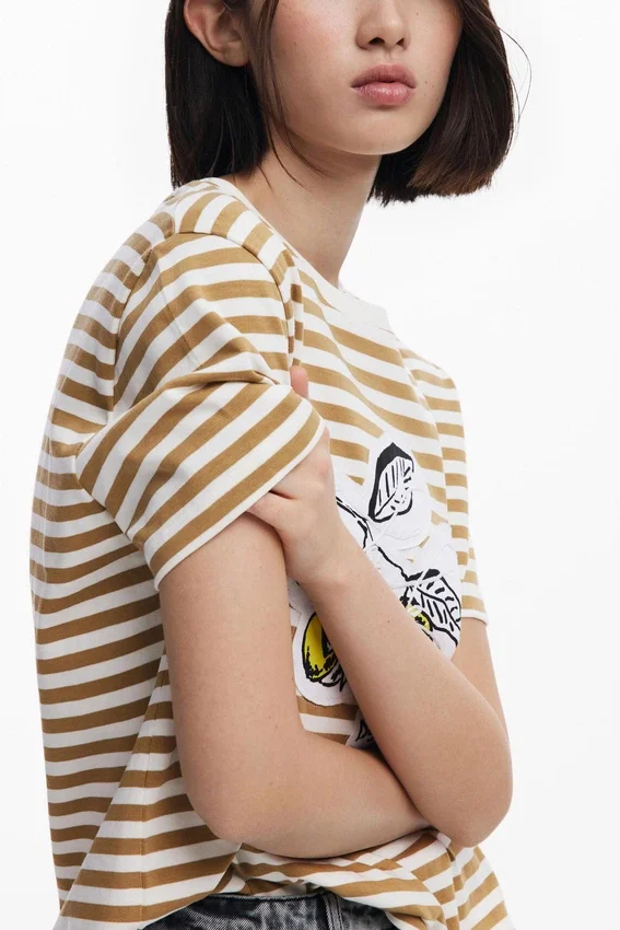 Striped Print T-Shirt Striped Print T-Shirt