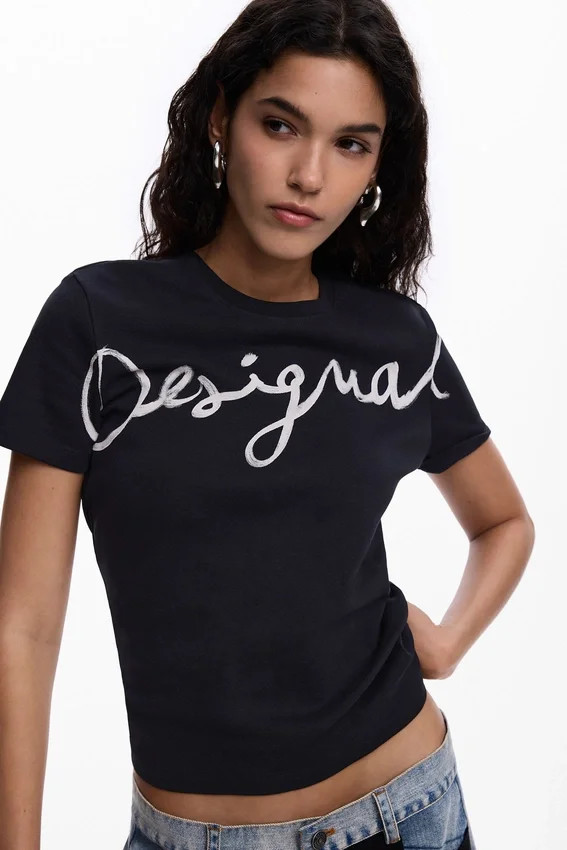 T-Shirt Logo T-Shirt Logo