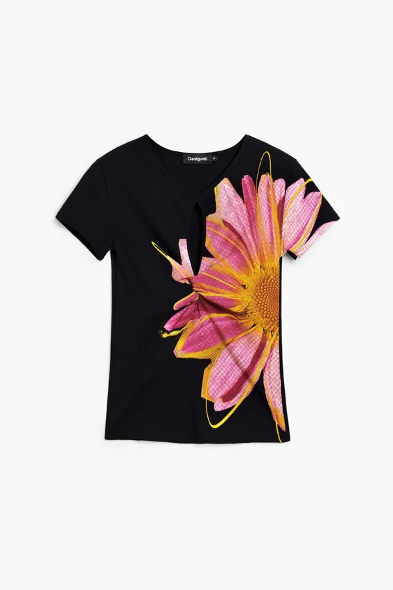 T-Shirt Opening Flower T-Shirt Opening Flower