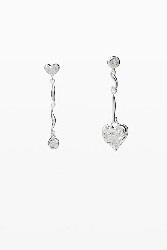 Zalio Gold-Plated Asymmetric Earrings Zalio Gold-Plated Asymmetric Earrings