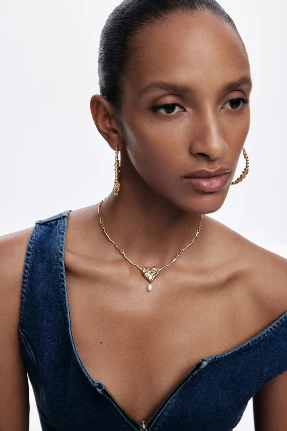 Zalio Gold-Plated Pearl Pendant Zalio Gold-Plated Pearl Pendant